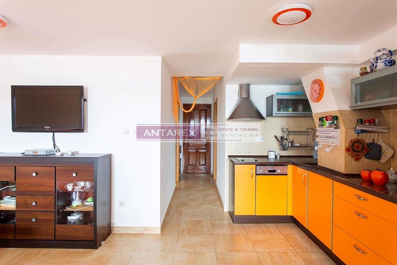 Apartamento en Kamenari, Montenegro, 72 m² - imagen 4