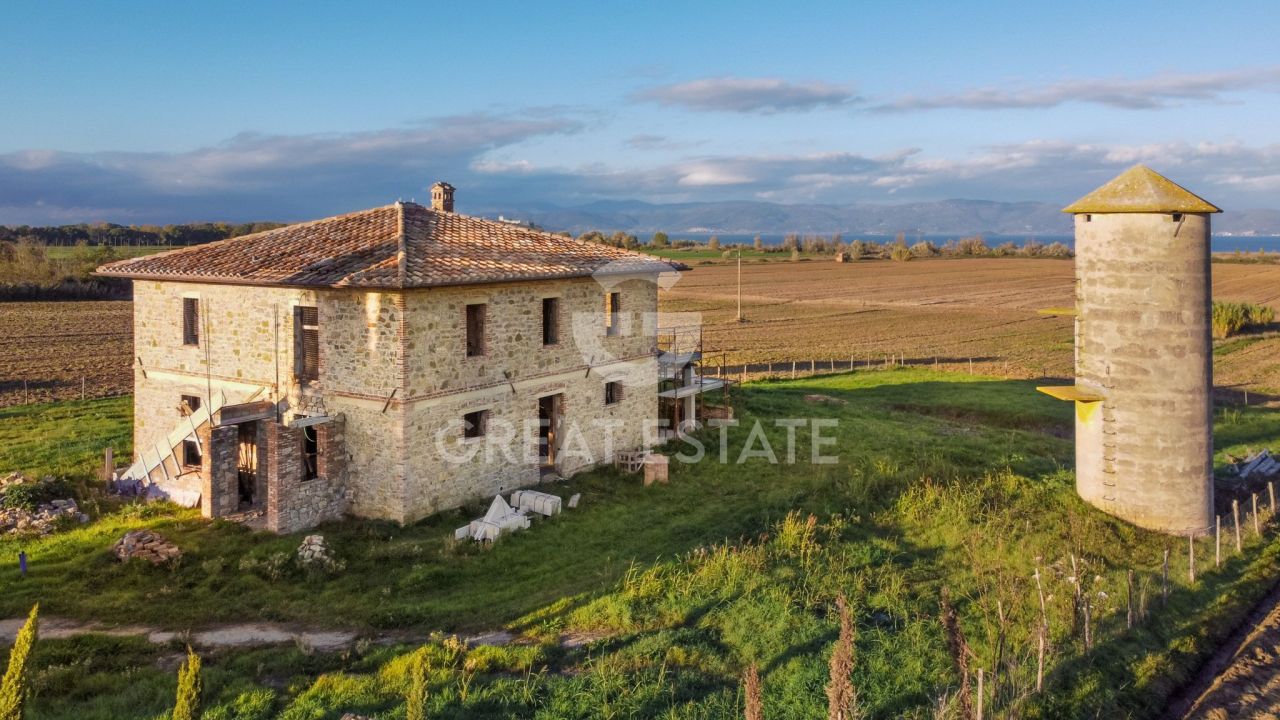 Haus in Castiglione del Lago, Italien, 346.45 m² - Foto 2