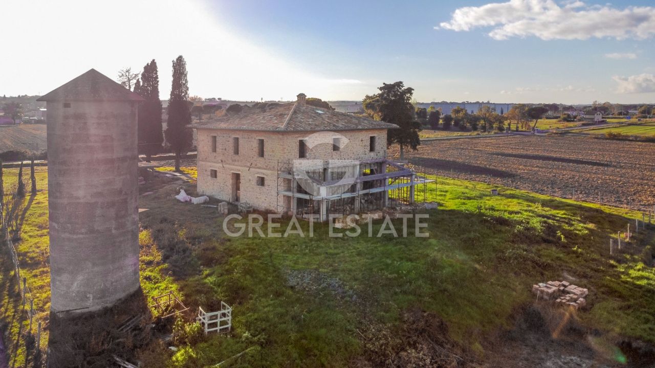 Haus in Castiglione del Lago, Italien, 346.45 m² - Foto 4