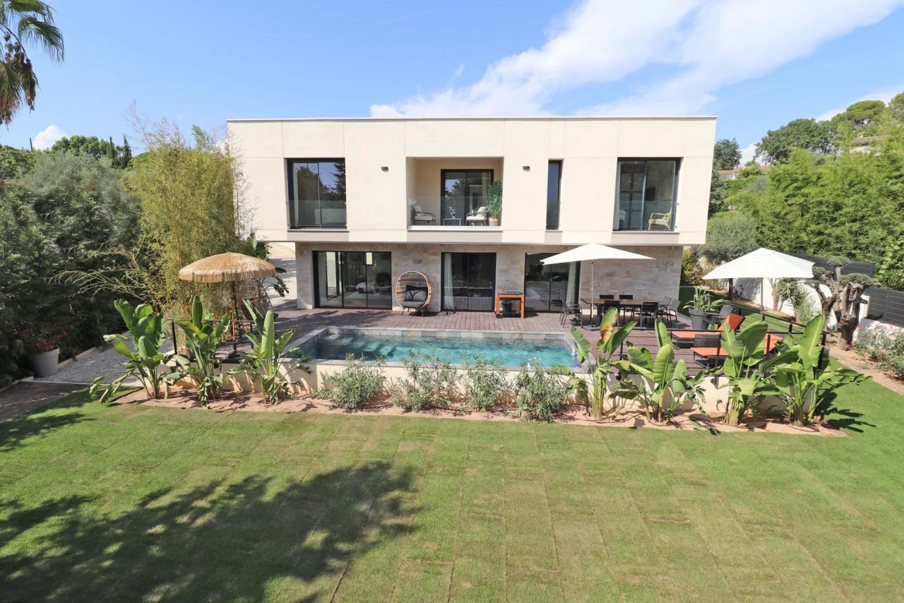 Villa en Mougins, Francia, 250 m² - imagen 1