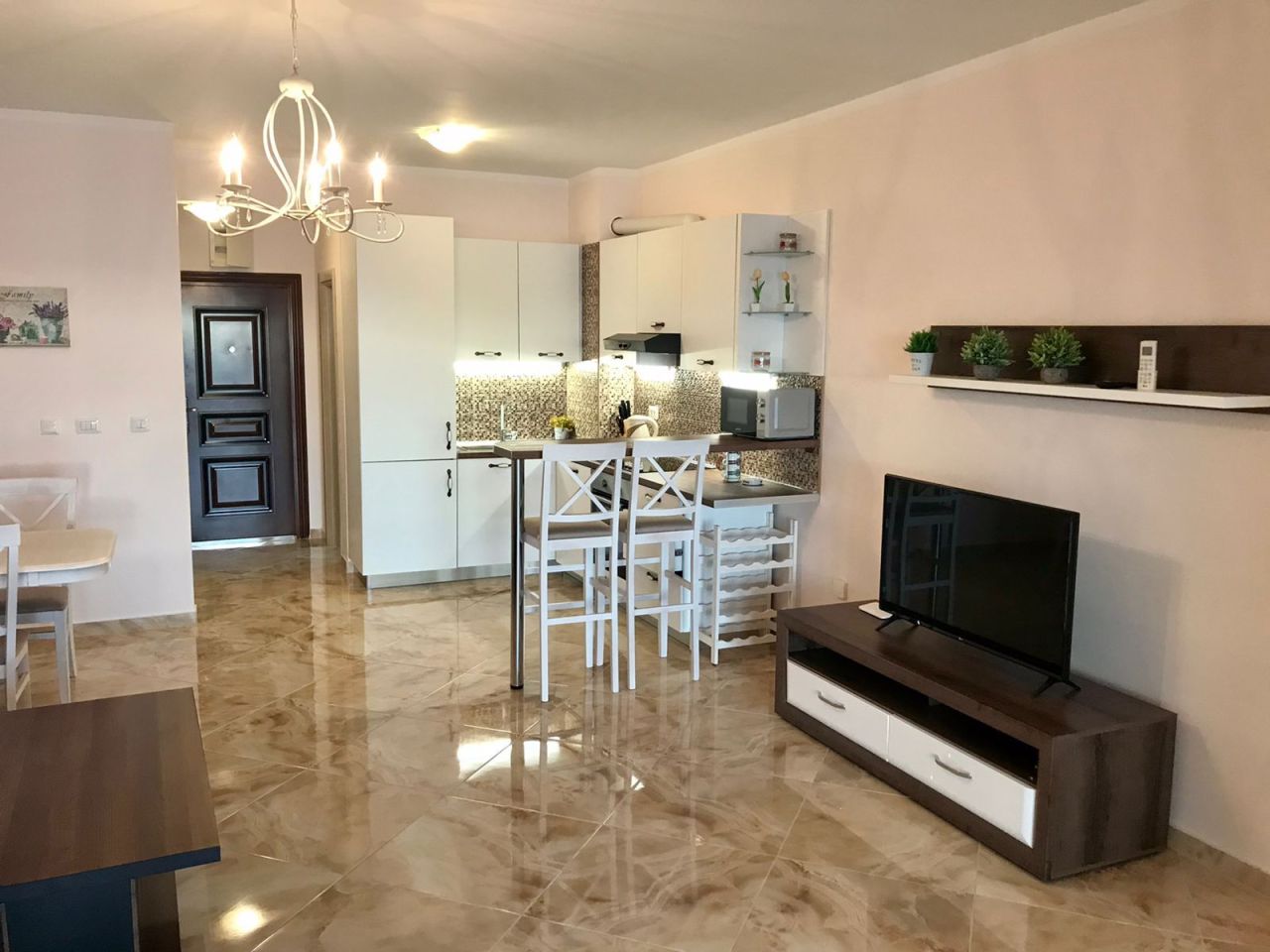 Appartamento a Dobra Voda, Montenegro, 85 m² - foto 3