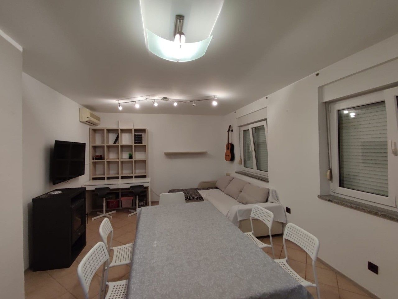 Piso en Pula, Croacia, 64 m² - imagen 1