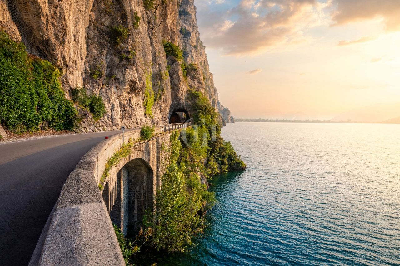 Progetto d’investimento sul Lago di Garda, Italia, 2 362 m² - foto 3