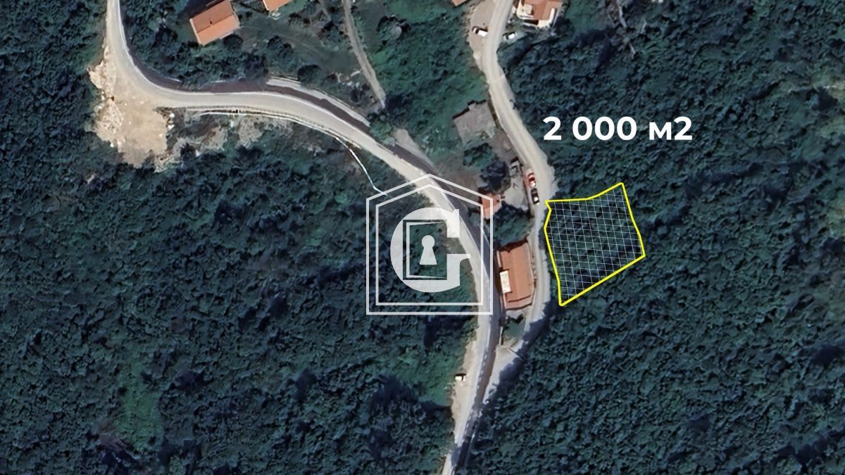 Terrain à Budva, Monténégro, 2 000 m² - image 3