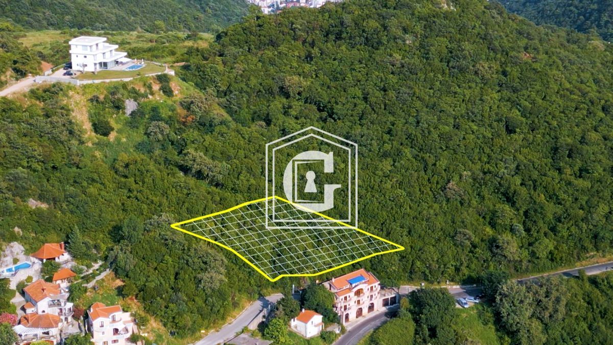 Terrain à Budva, Monténégro, 2 000 m² - image 5