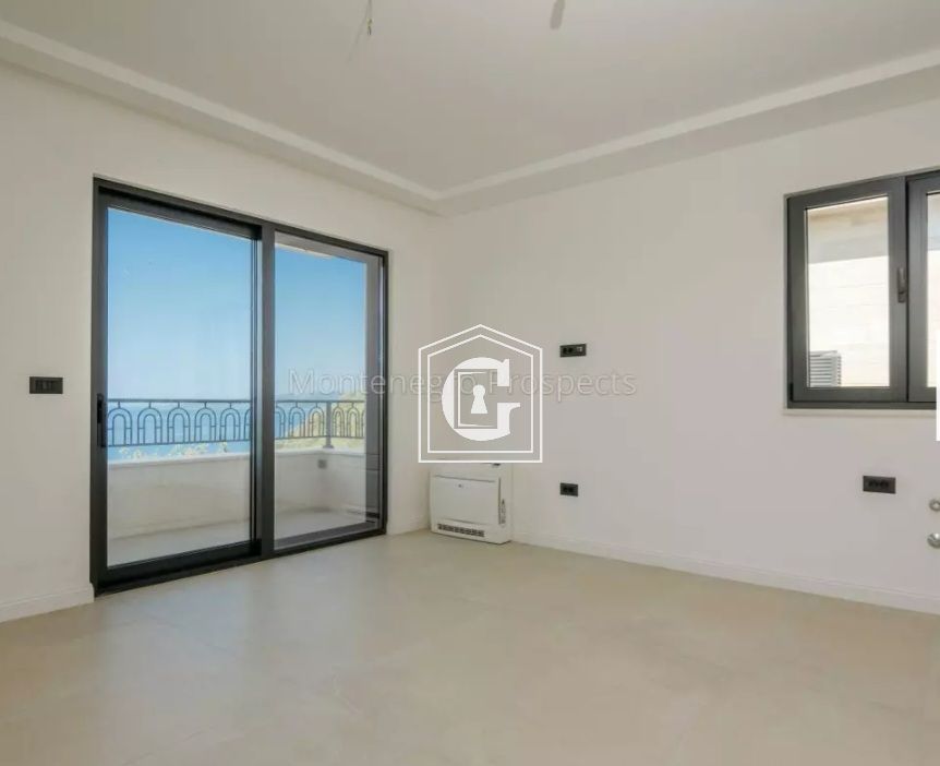 Villa à Rézévici, Monténégro, 318 m² - image 6