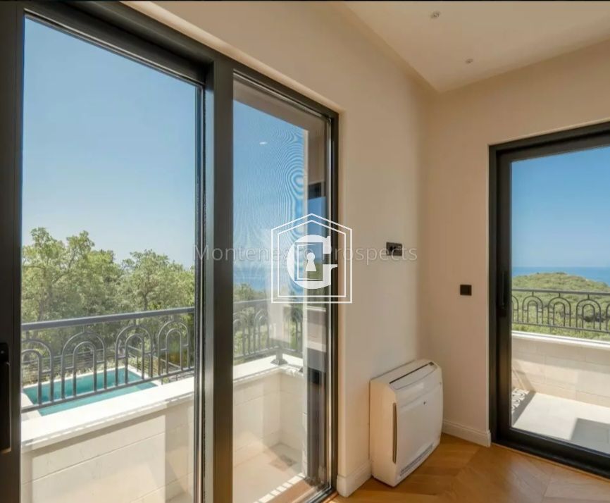 Villa à Rézévici, Monténégro, 318 m² - image 7