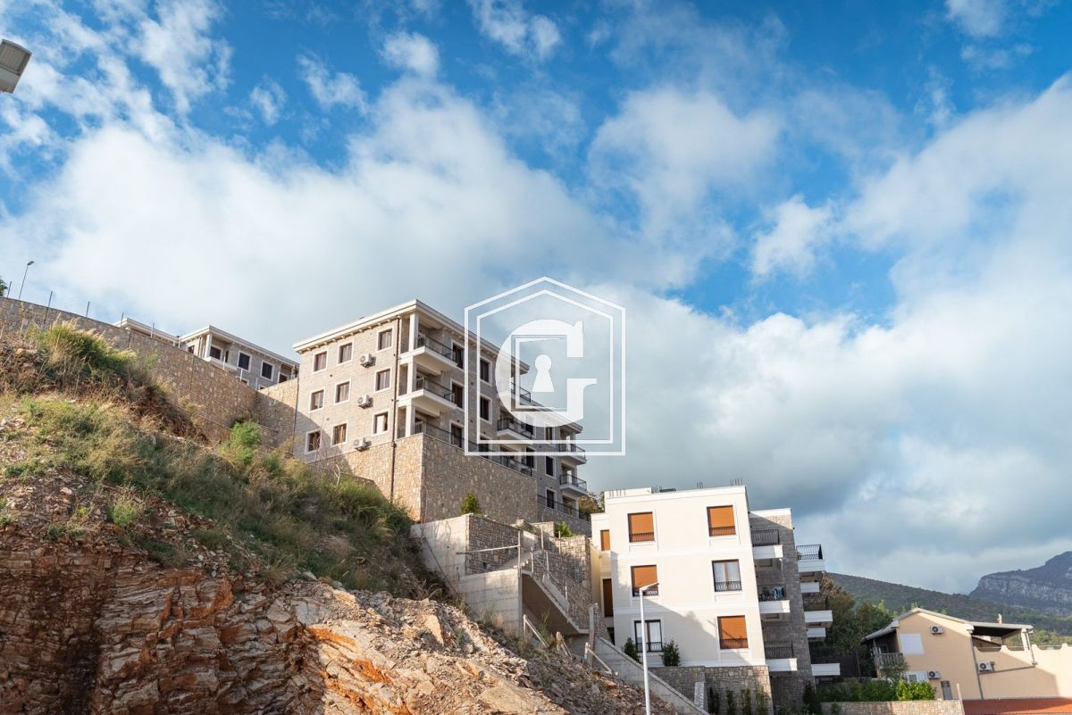 Apartamento en Budva, Montenegro, 73 m² - imagen 12