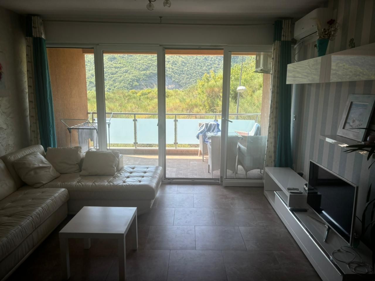 Flat in Becici, Montenegro, 68 m² - picture 1