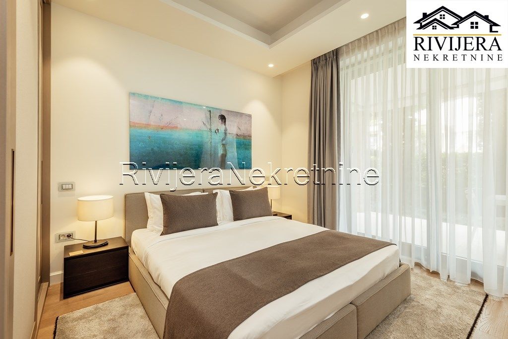 Piso en Herceg-Novi, Montenegro, 97.9 m² - imagen 11