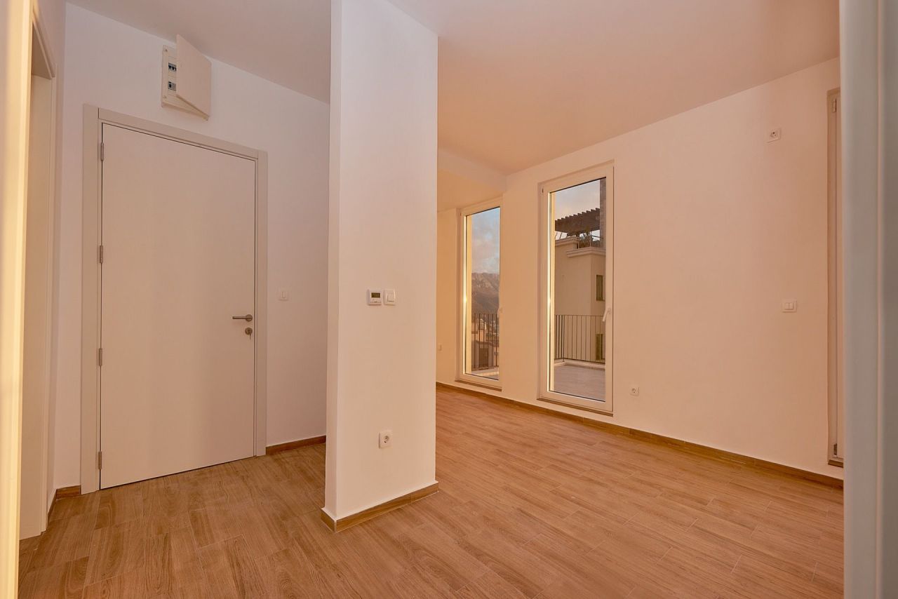 Piso en Budva, Montenegro, 69 m² - imagen 5