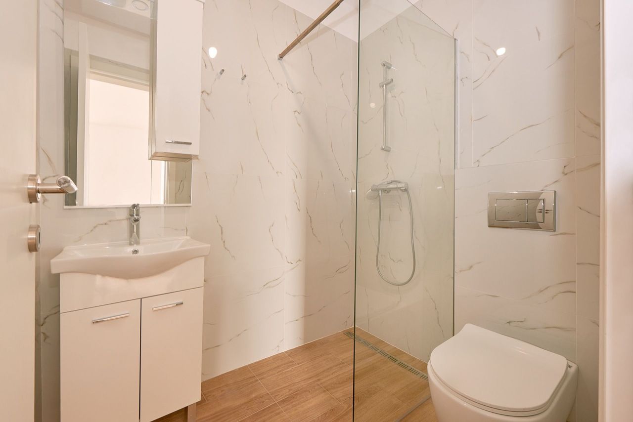 Piso en Budva, Montenegro, 69 m² - imagen 12