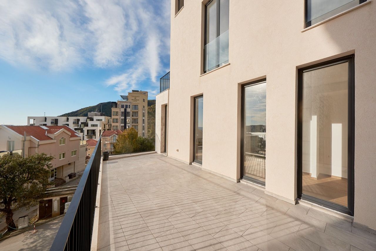 Piso en Budva, Montenegro, 69 m² - imagen 7