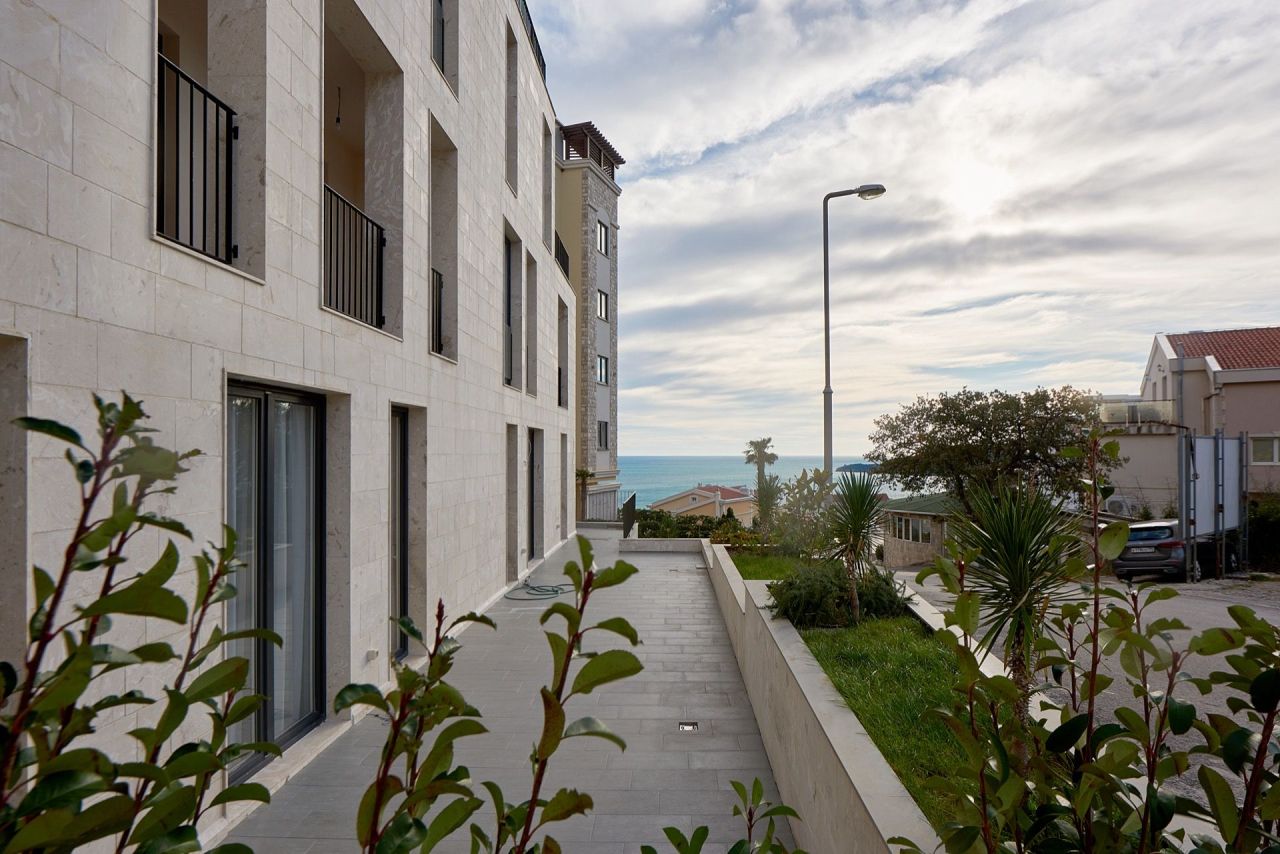 Piso en Budva, Montenegro, 69 m² - imagen 4