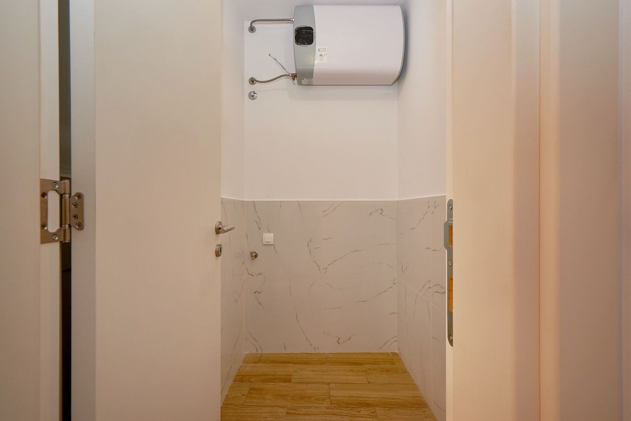 Piso en Budva, Montenegro, 69 m² - imagen 13