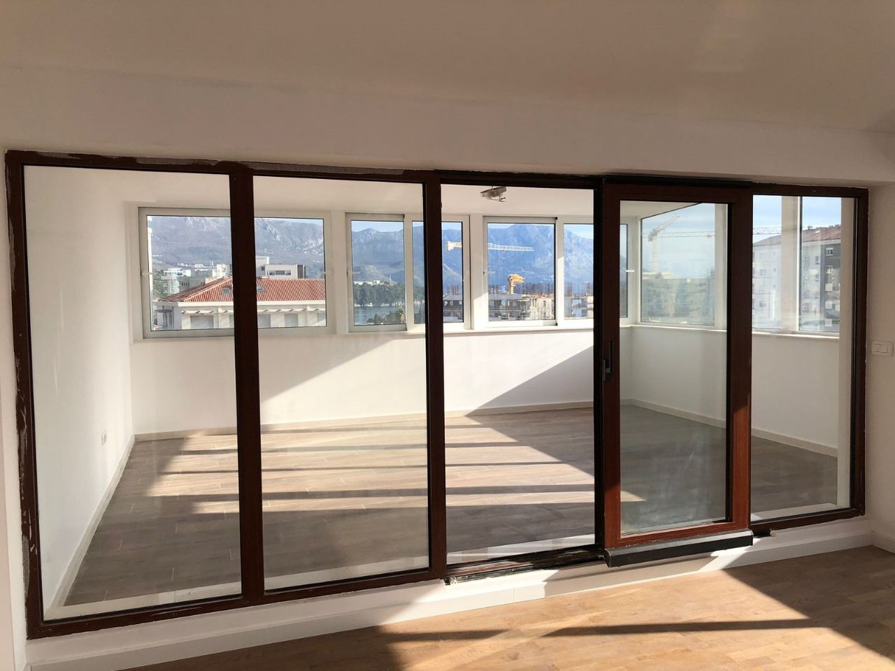 Flat in Budva, Montenegro, 87 m² - picture 1