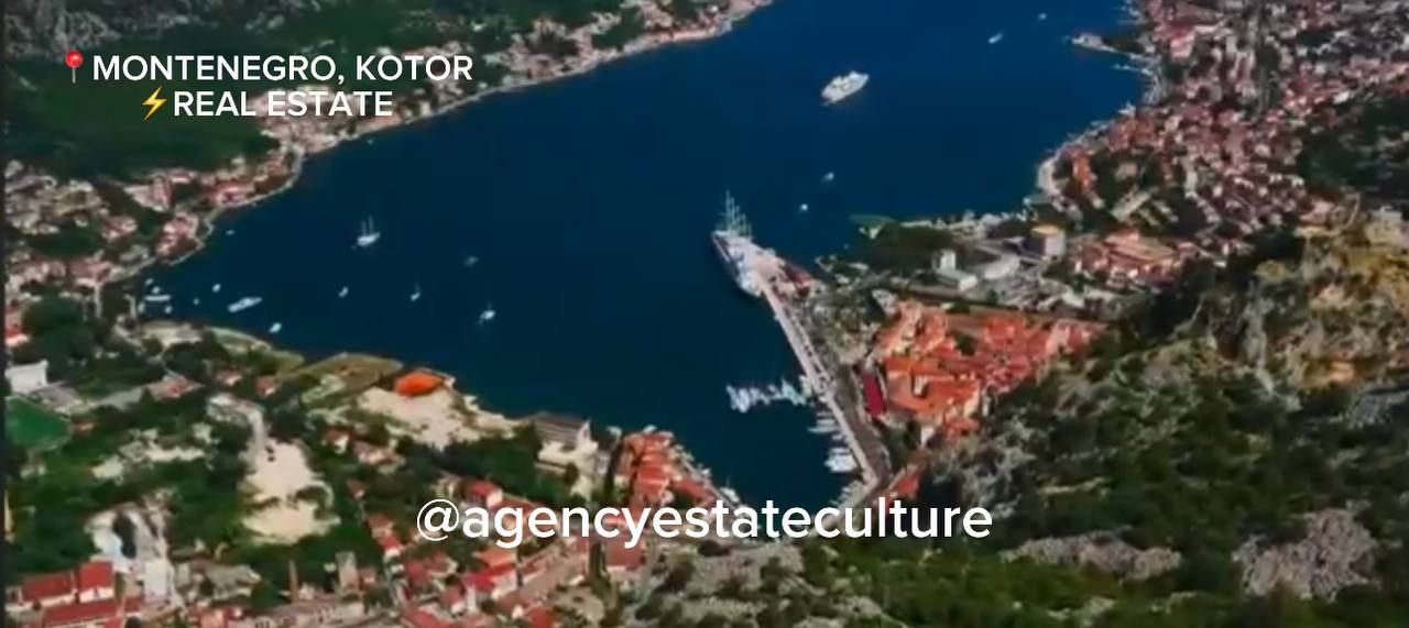 Flat in Kotor, Montenegro, 178 m² - picture 12