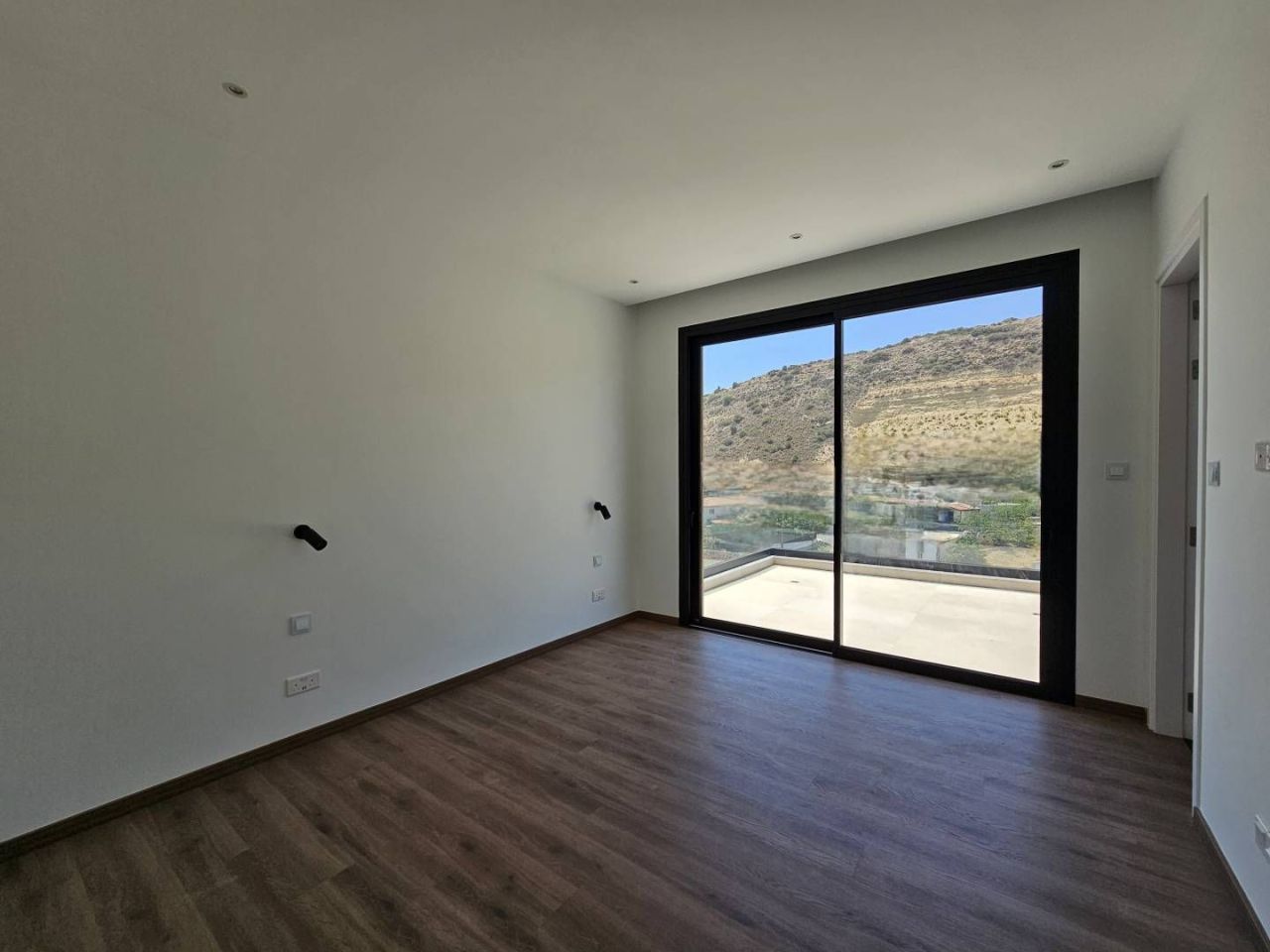 House in Germasogeia, Cyprus, 200 m² - picture 4