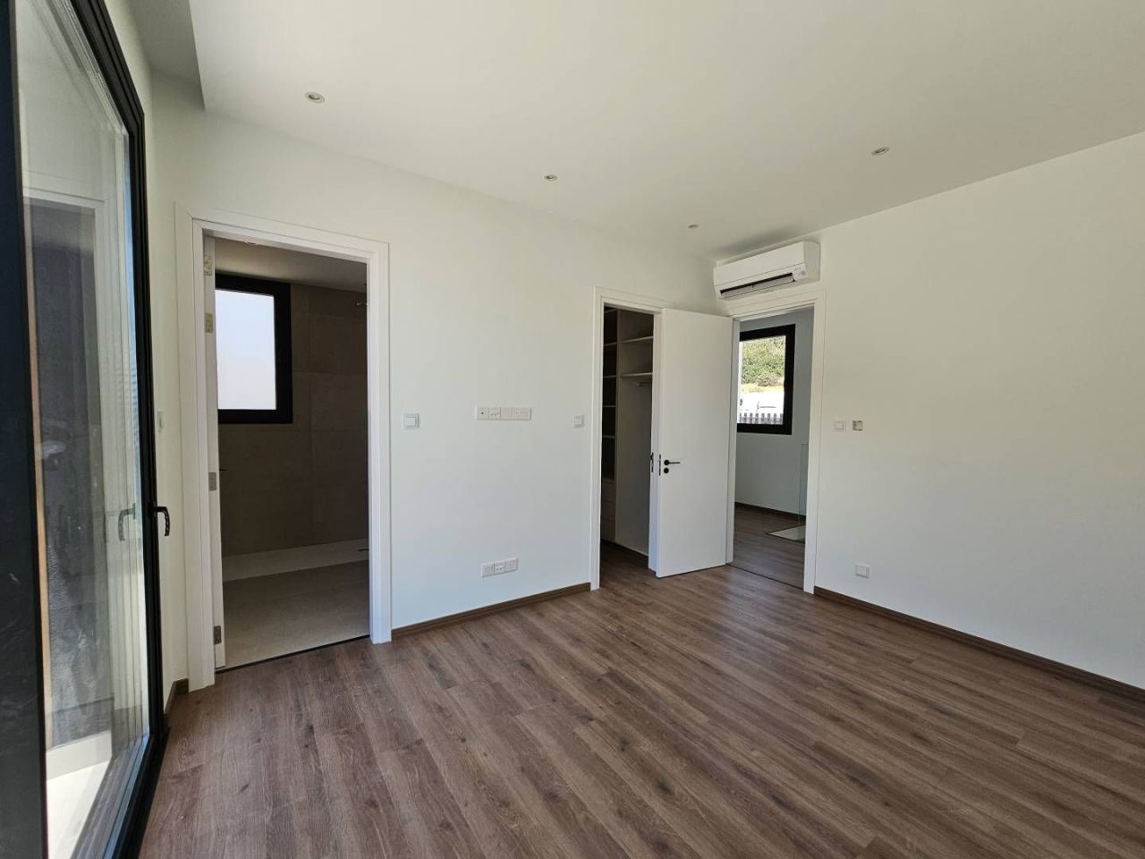 House in Germasogeia, Cyprus, 200 m² - picture 11