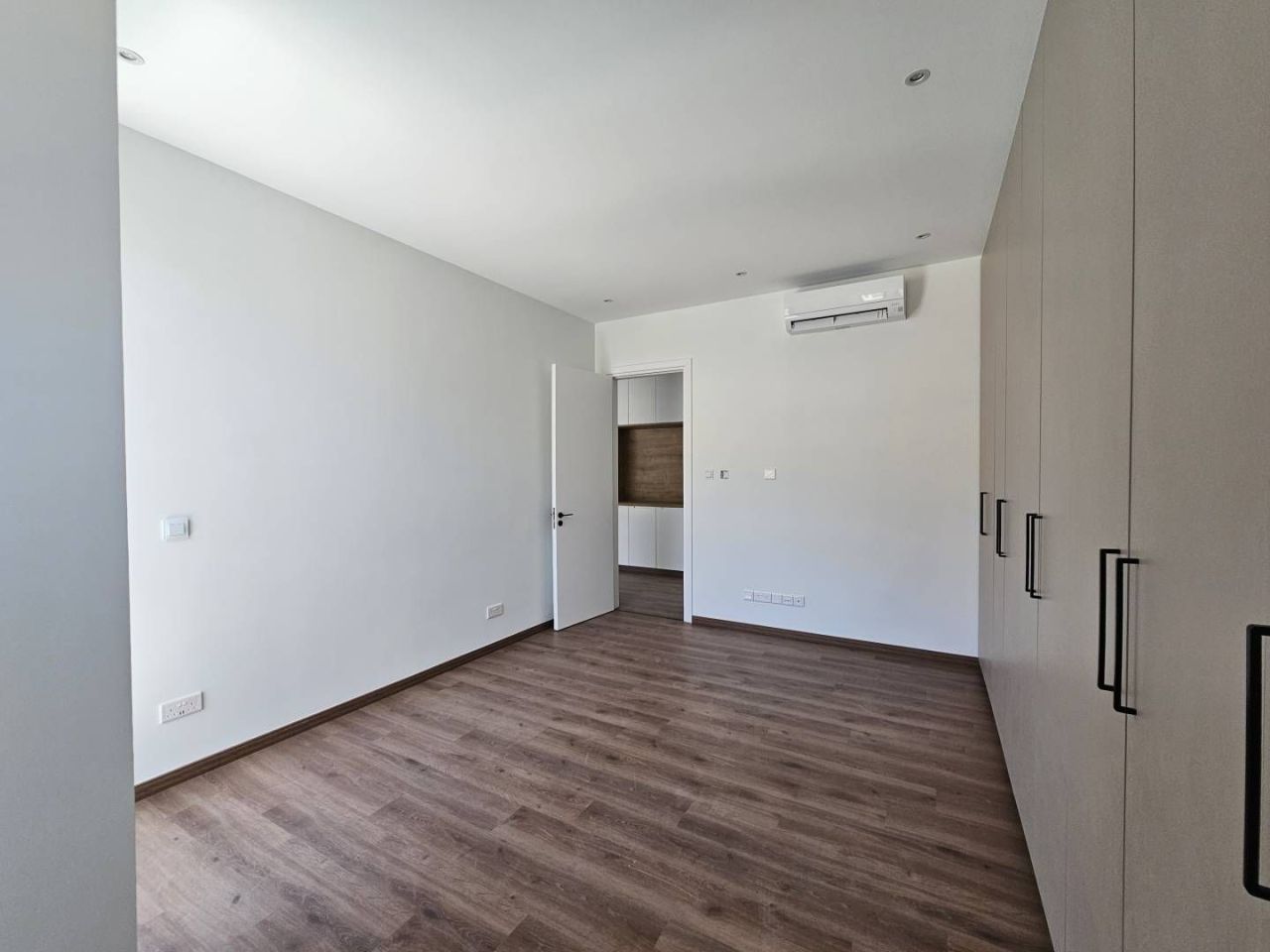 House in Germasogeia, Cyprus, 200 m² - picture 14