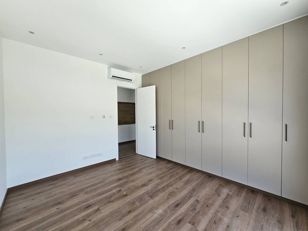 House in Germasogeia, Cyprus, 200 m² - picture 15