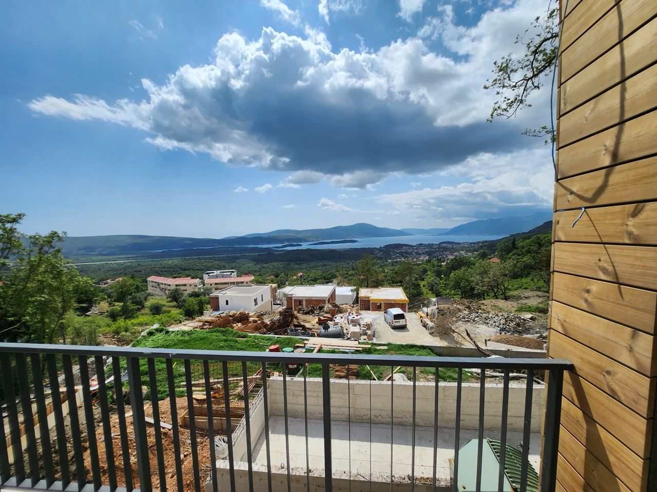 Townhouse in Tivat, Montenegro, 130 m² - picture 11