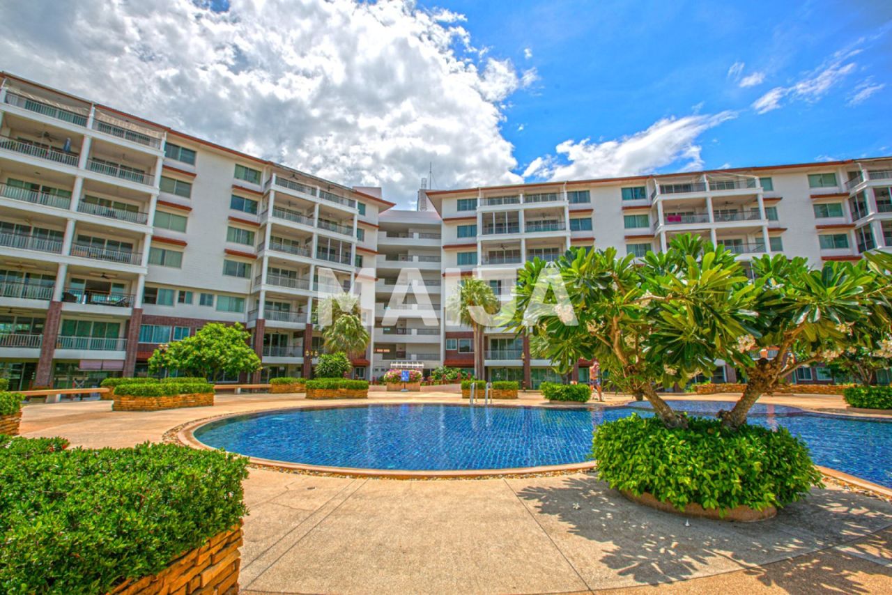 Apartamento en Rayong, Tailandia, 82 m² - imagen 1