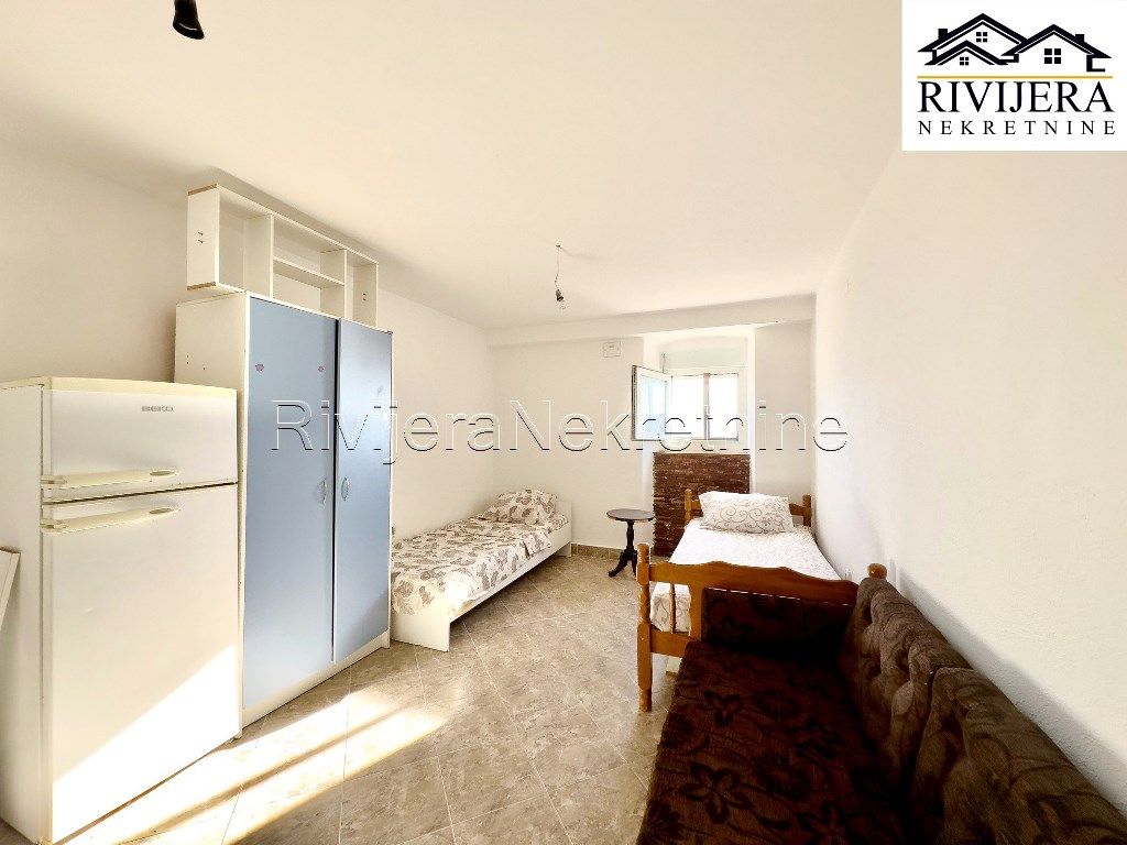 Casa en Herceg-Novi, Montenegro, 78 m² - imagen 6