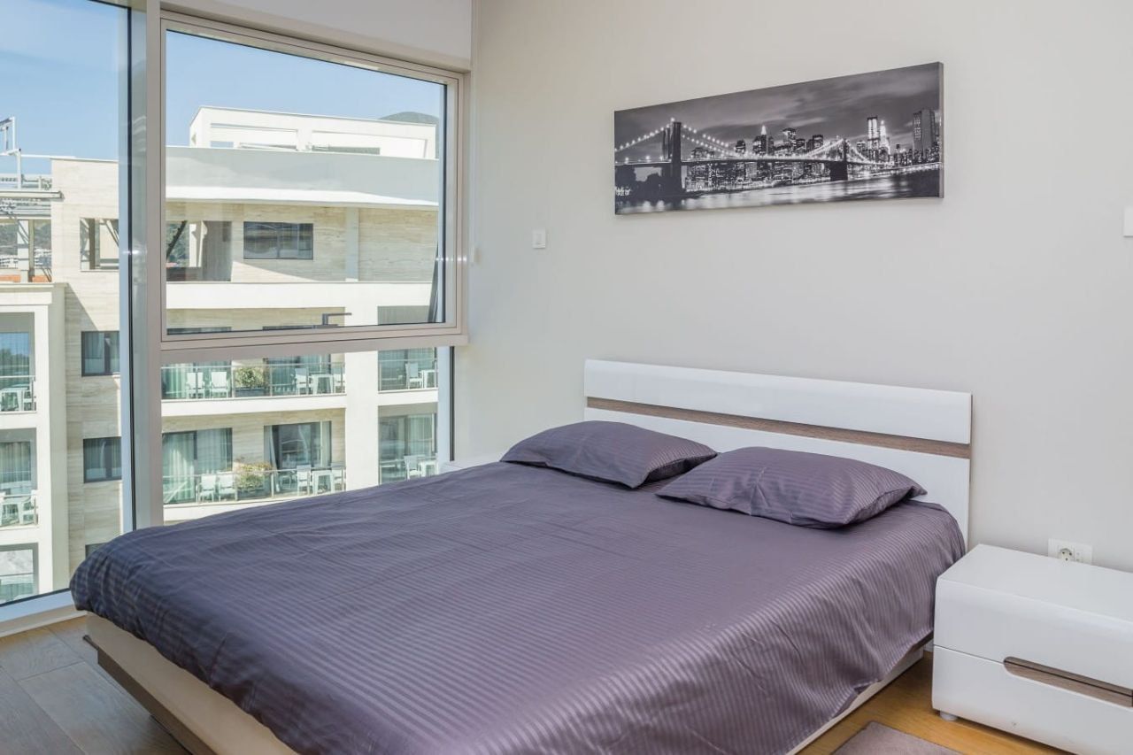 Piso en Budva, Montenegro, 85 m² - imagen 4