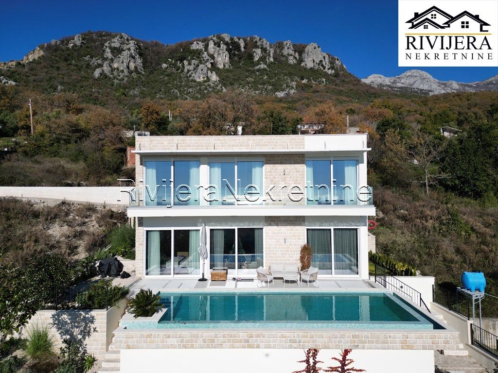 Villa in Herceg-Novi, Montenegro, 260 m² - picture 3