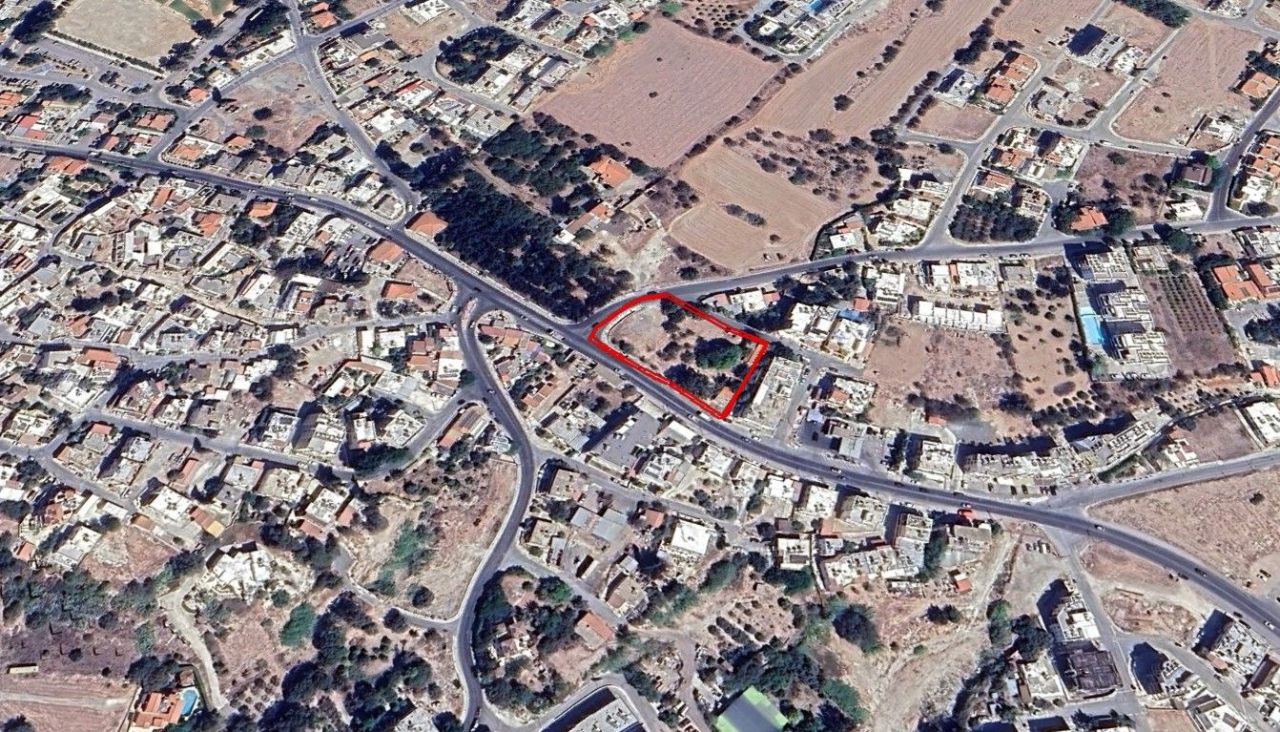 Grundstück in Paphos, Zypern, 3 646 m² - Foto 1