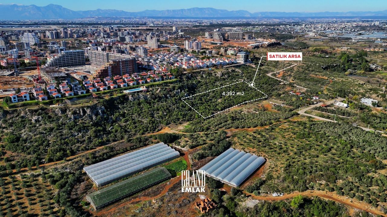 Terrain à Antalya, Turquie, 4 389 m² - image 6