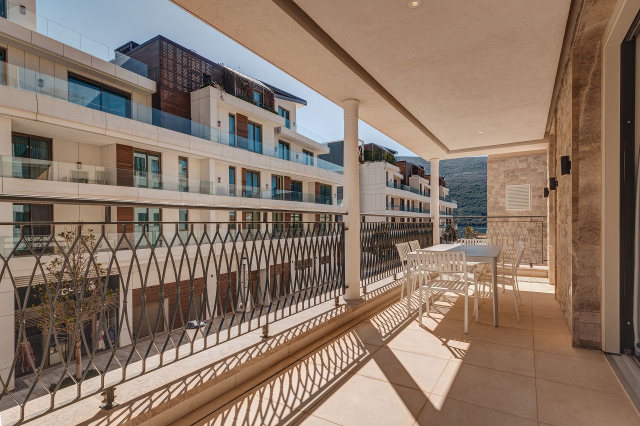 Apartamento en Herceg-Novi, Montenegro, 170 m² - imagen 11