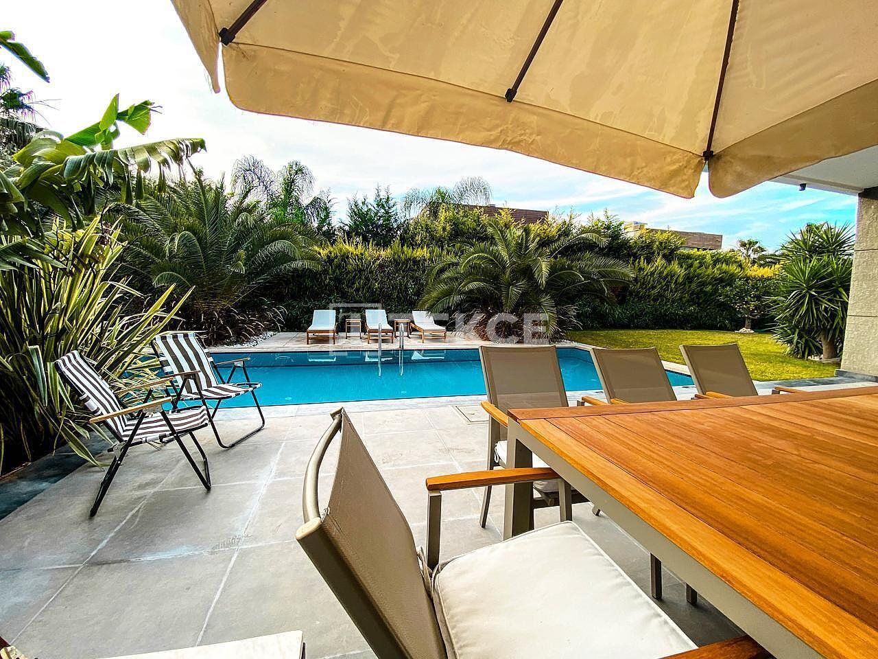 Villa a Çeşme, Turchia, 320 m² - foto 9