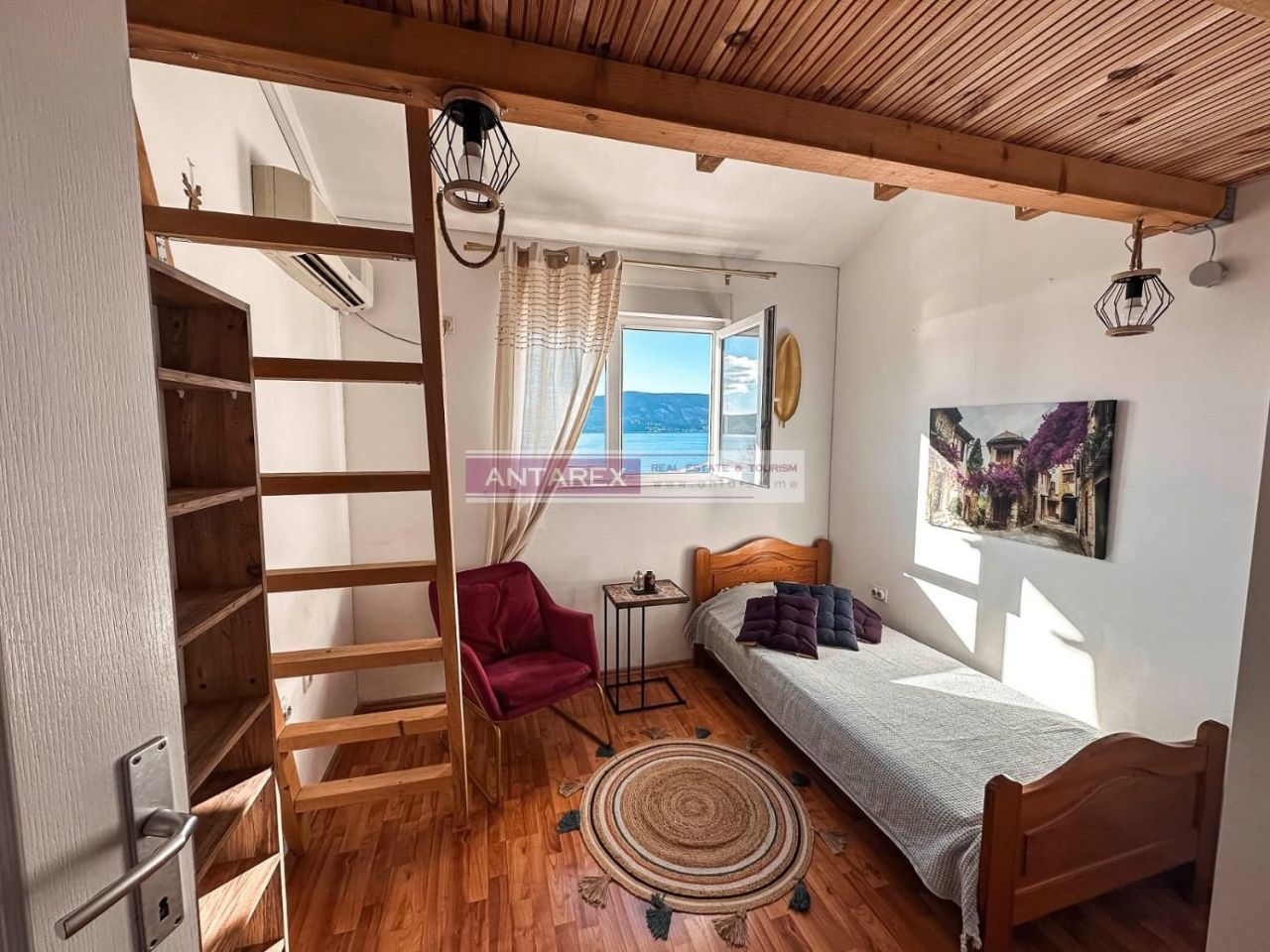 Apartment in Zelenika, Montenegro, 40 m² - picture 3