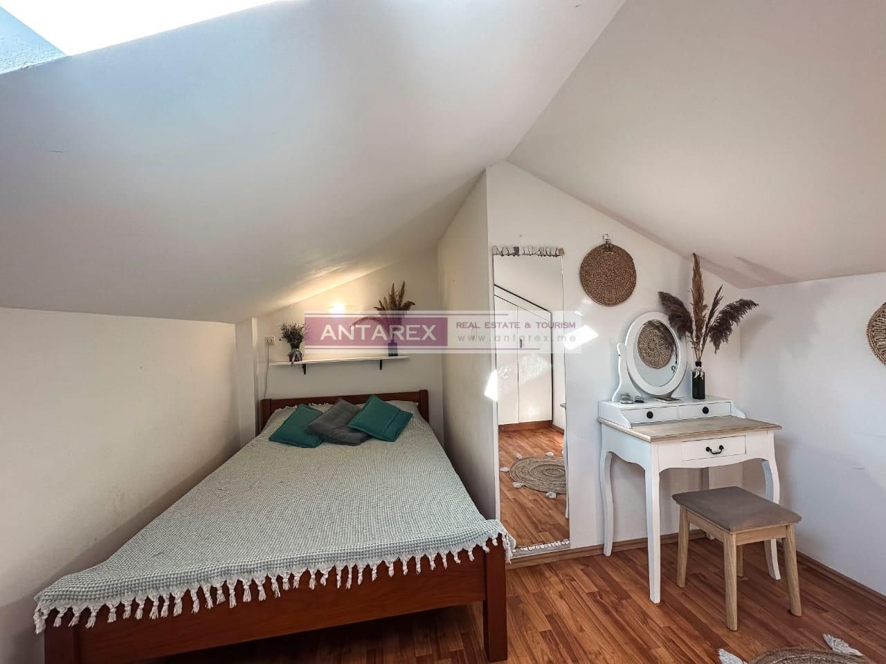 Apartment in Zelenika, Montenegro, 40 m² - picture 9