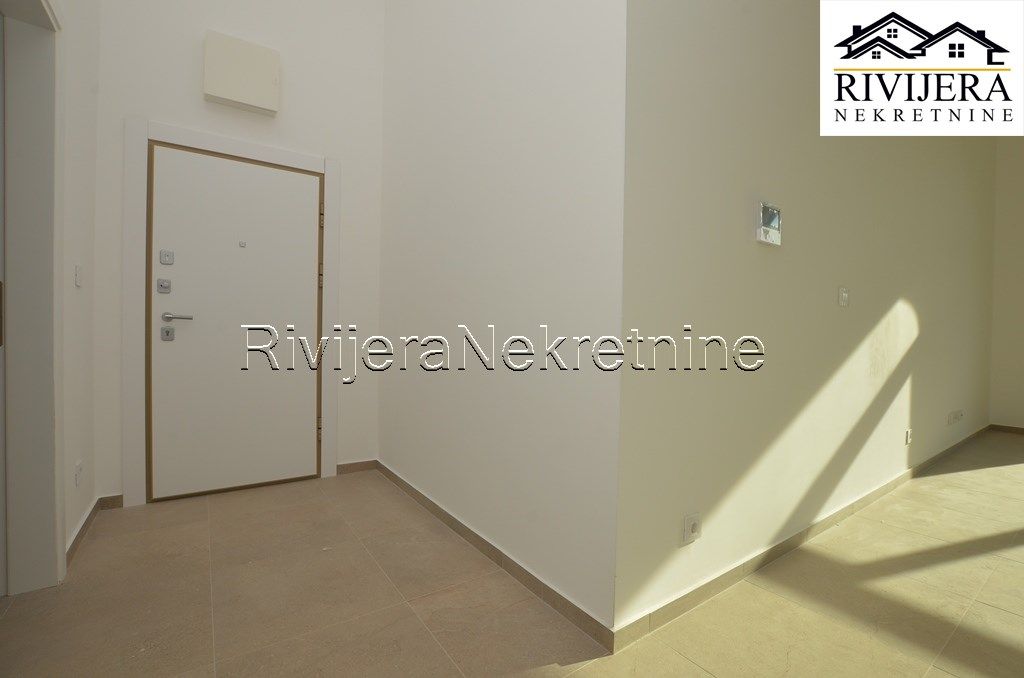 Flat in Herceg-Novi, Montenegro, 55 m² - picture 8