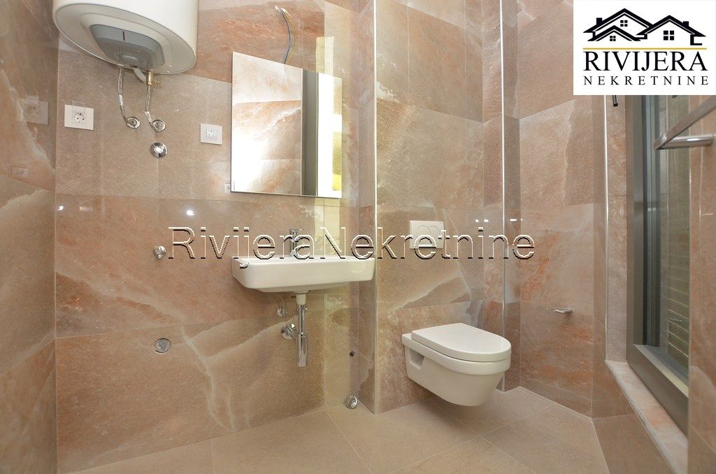 Flat in Herceg-Novi, Montenegro, 55 m² - picture 11