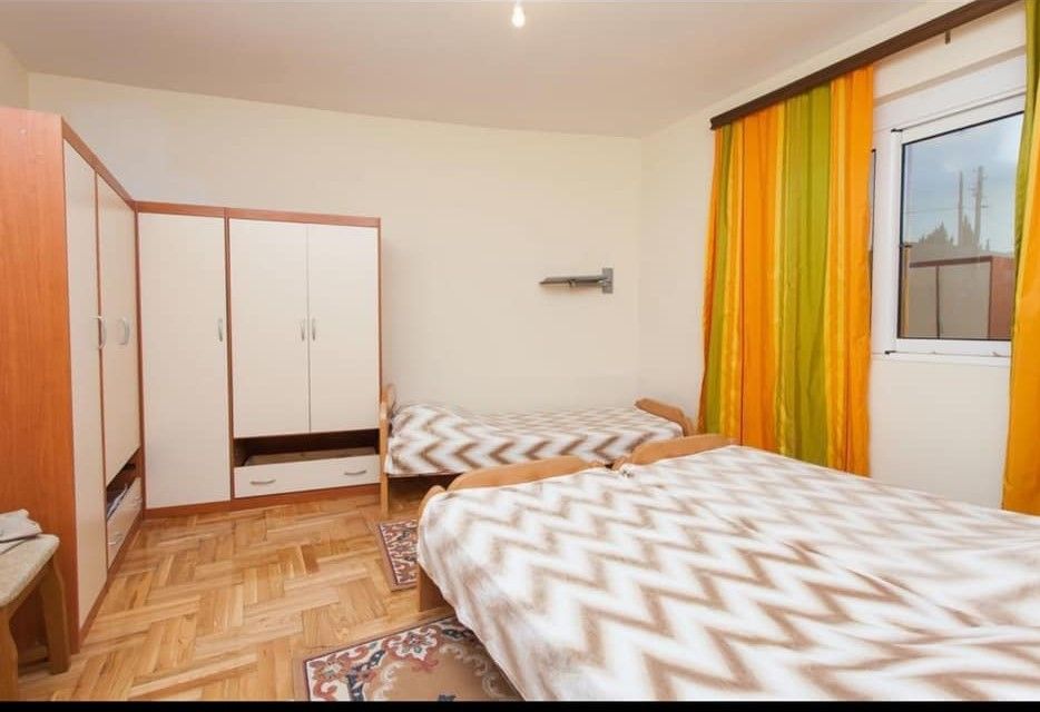 Appartement à Utjeha, Monténégro, 93 m² - image 2