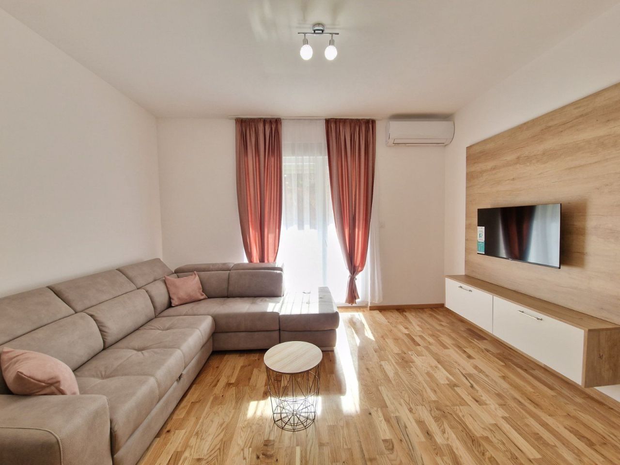 Apartment in Becici, Montenegro, 46 m² - picture 1