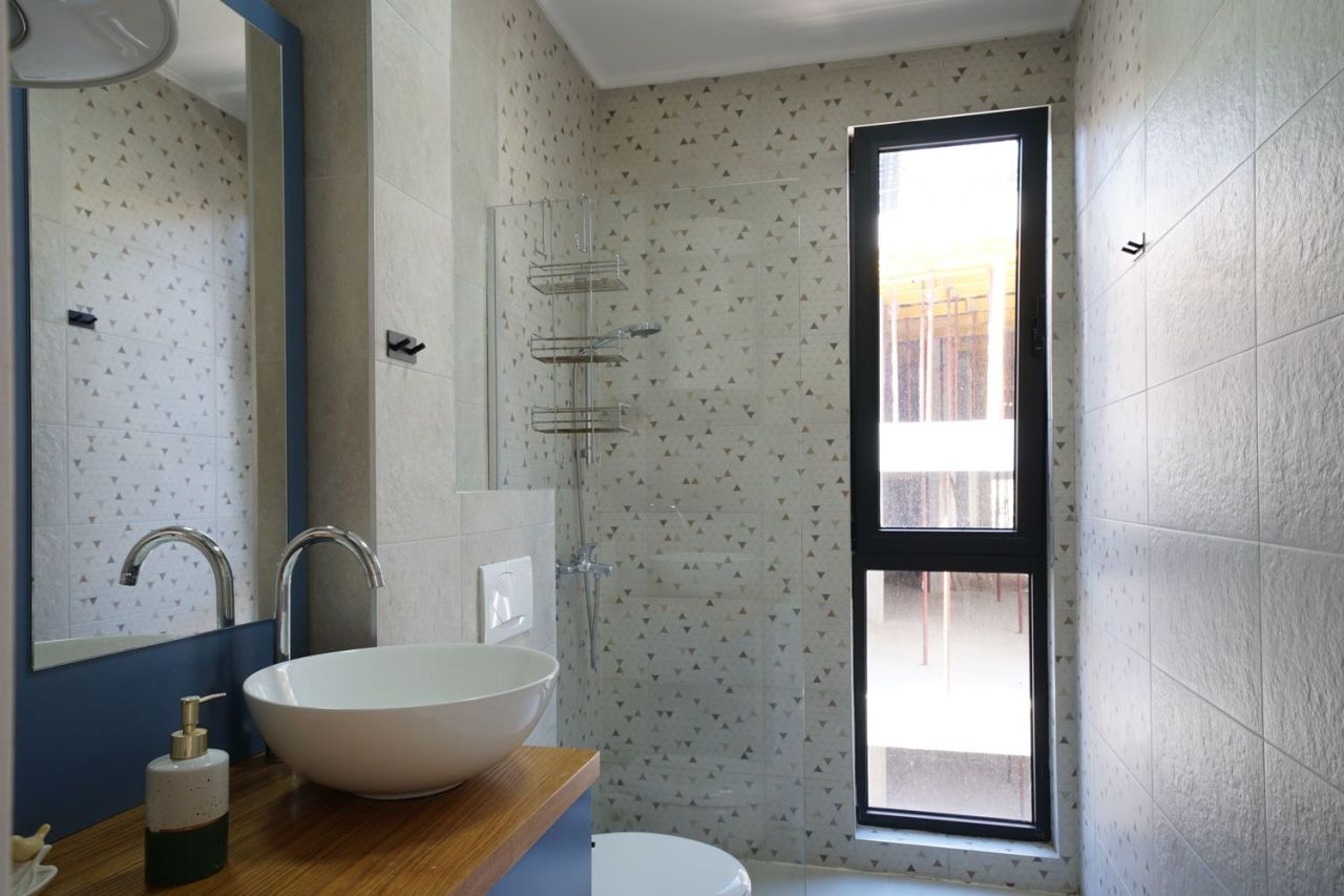 Piso en Tivat, Montenegro, 67 m² - imagen 11