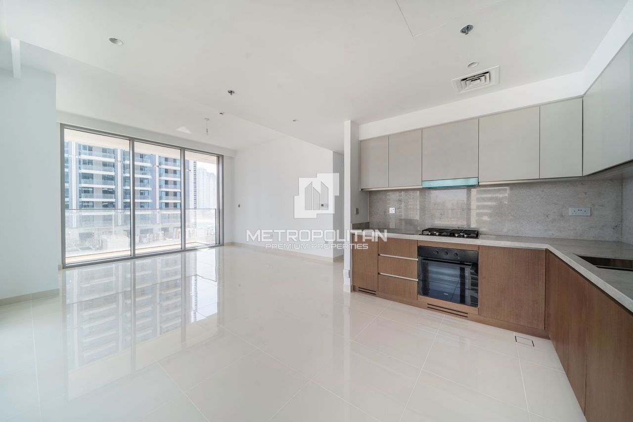 Apartment in Dubai, UAE, 121 m² - picture 1