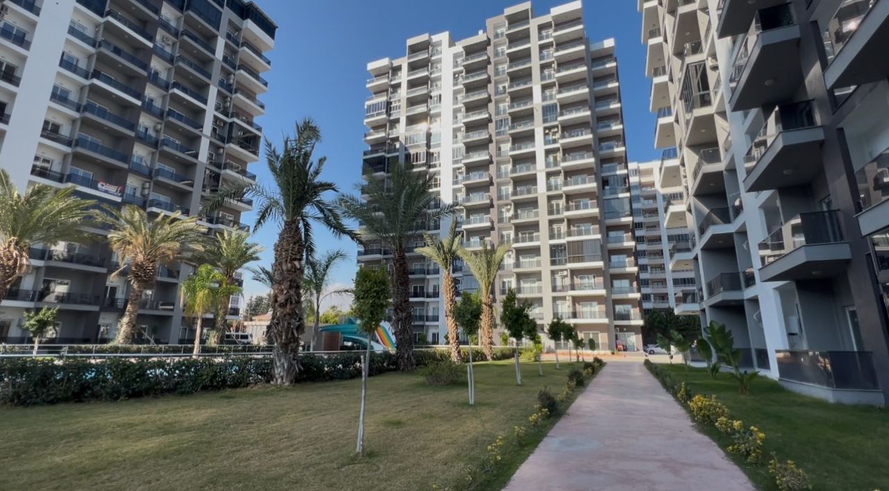 Flat in Mersin, Turkey, 85 m² - picture 1