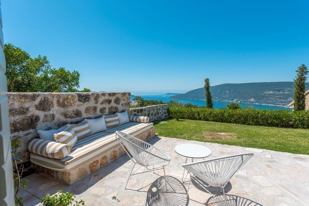 Villa à Herceg-Novi, Monténégro, 800 m² - image 2