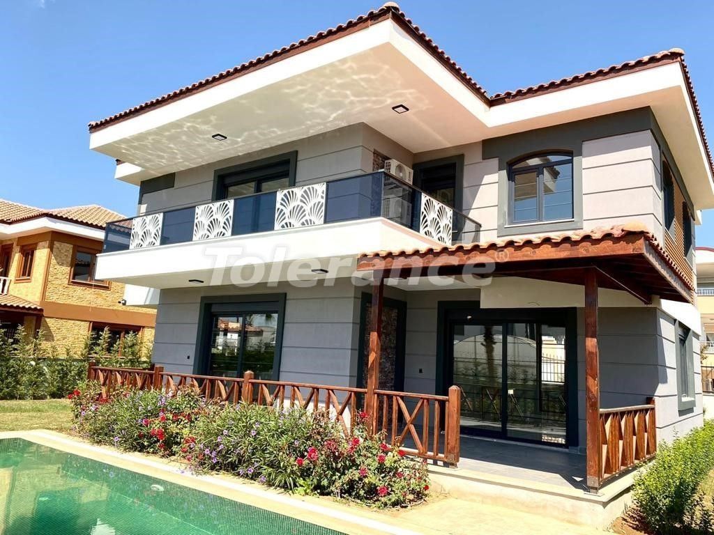 Villa en Belek, Turquia, 240 m² - imagen 1