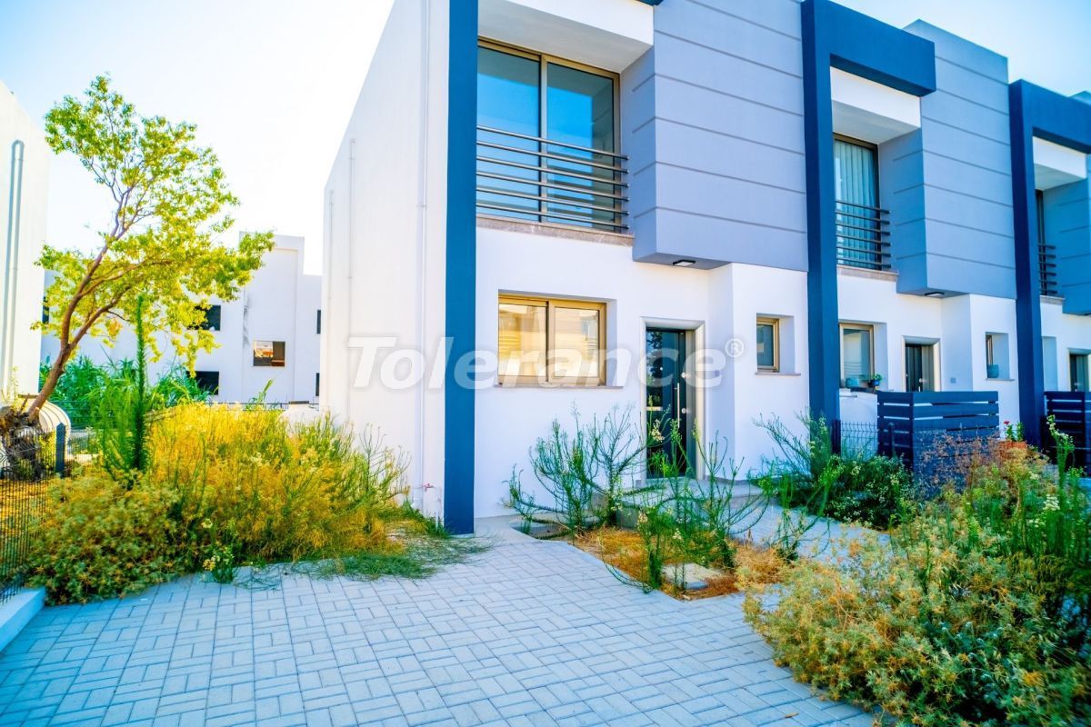 Villa in Alsancak, Zypern, 124 m² - Foto 1