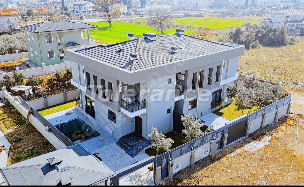 Villa en Antalya, Turquia, 173 m² - imagen 1