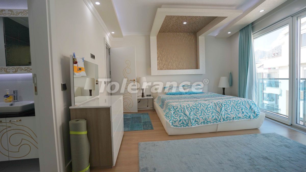 Apartment in Antalya, Turkey, 200 m² - picture 15