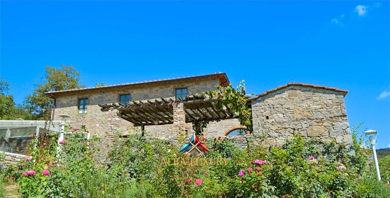 Villa Via Guglielmo Marconi, Italia, 390 m² - imagen 2