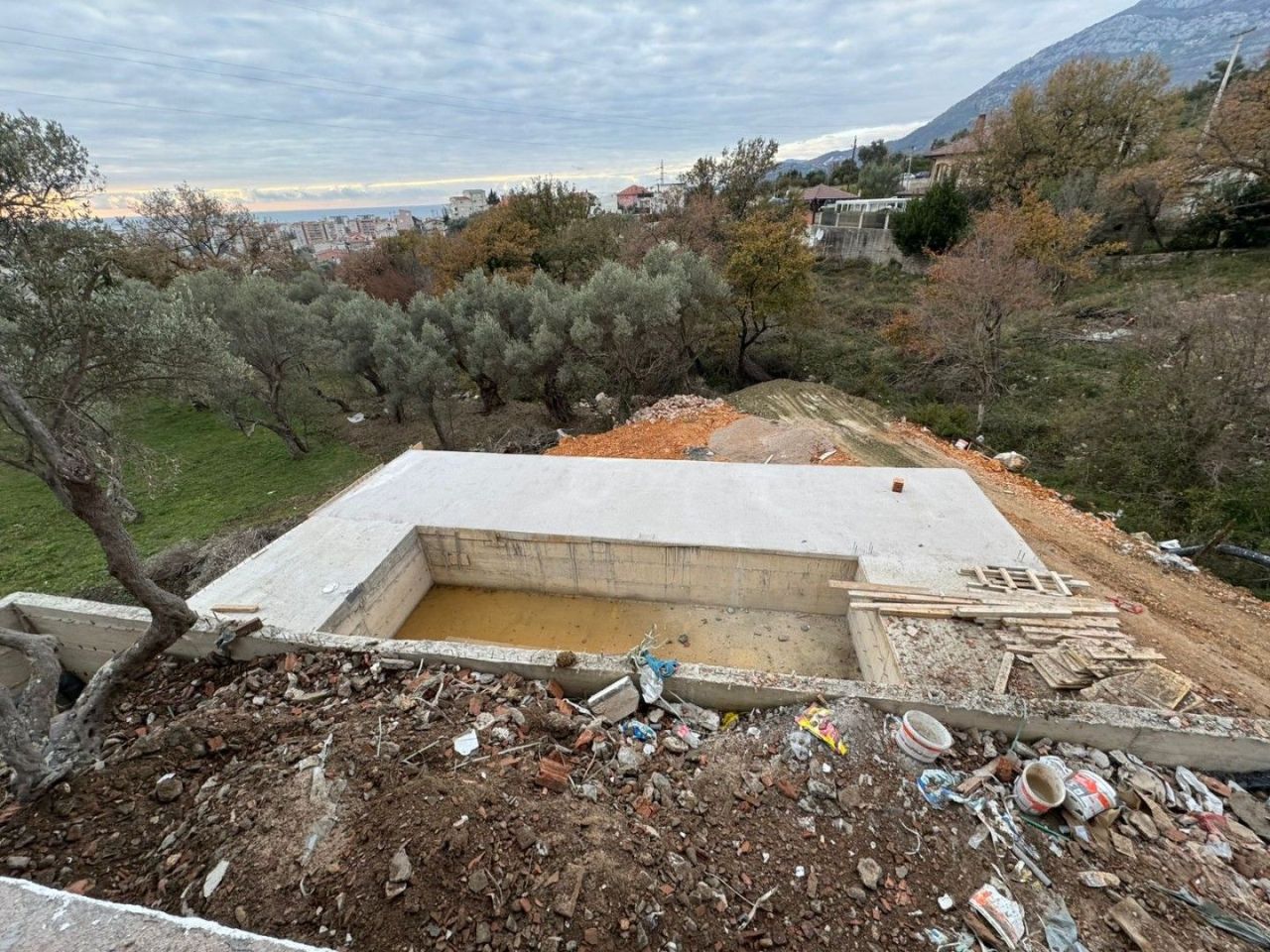 Flat in Bar, Montenegro, 34 m² - picture 6